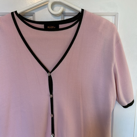 Vintage Size Medium pink twinset cardigan with matching tank top - Picture 12 of 15